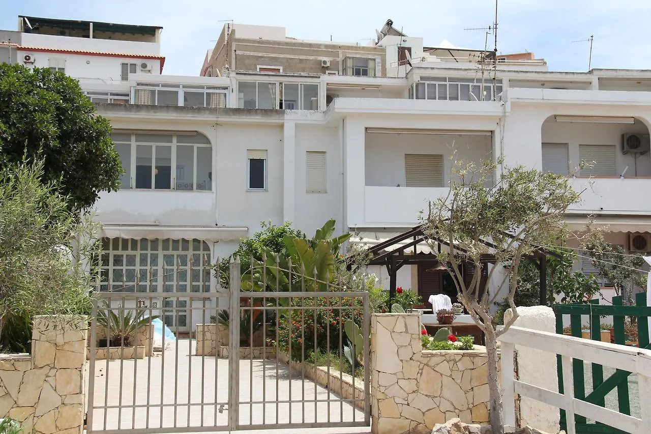 Semesterbostad Casa Delle Grotte Villa Lampedusa